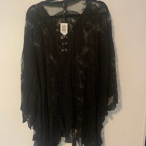 Torrid Black Lace Scalloped Edge Poncho Brand New